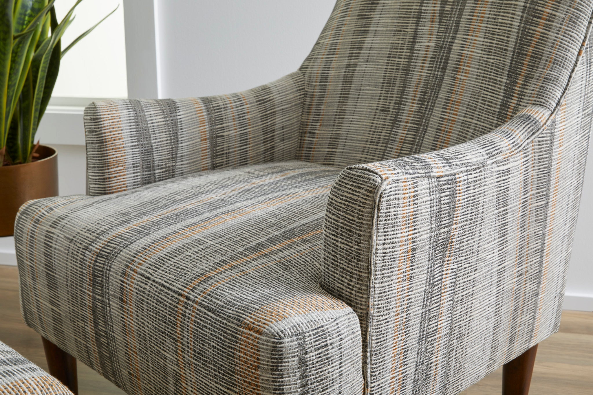Dante Chair
