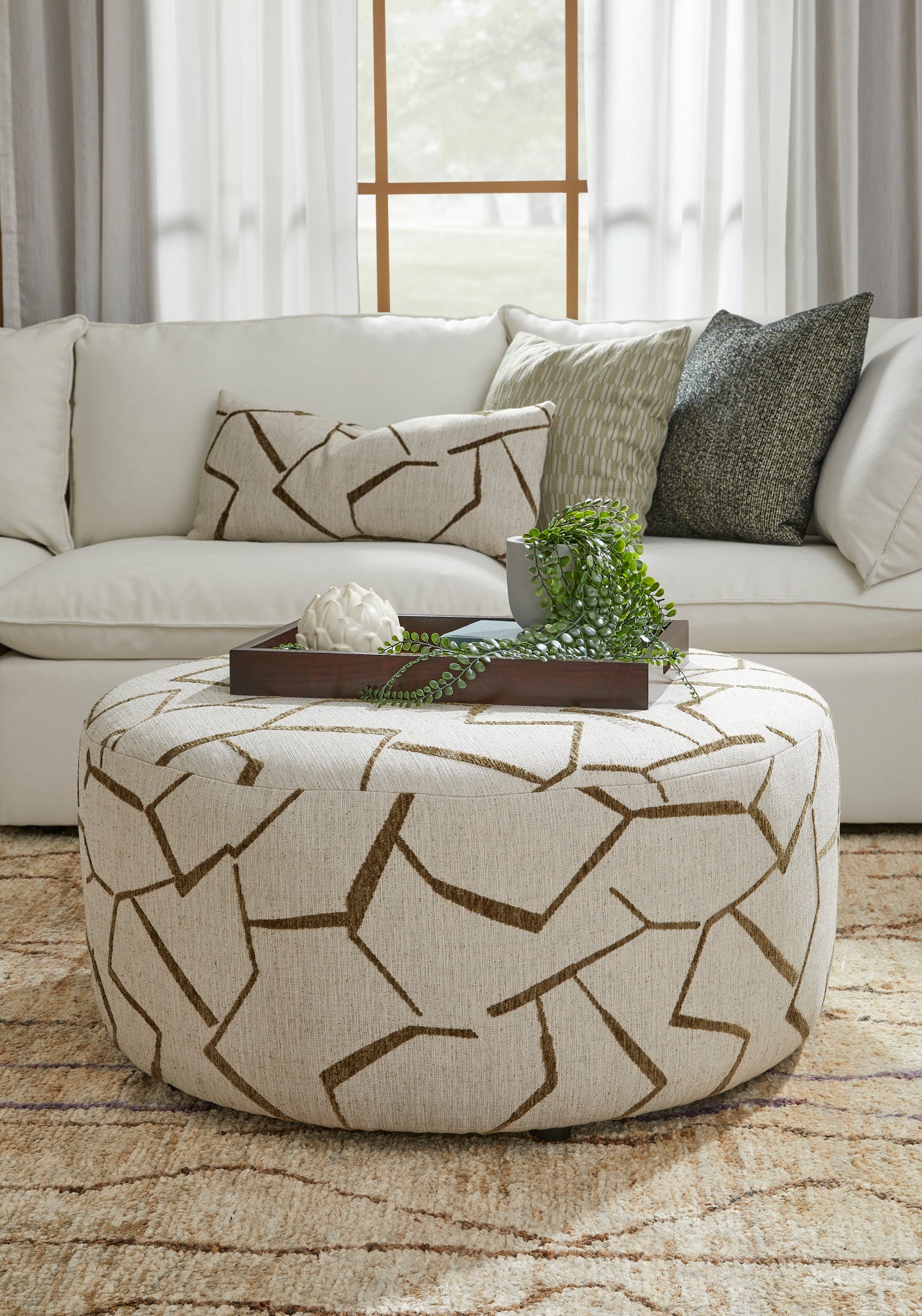 Avalon Cocktail Ottoman